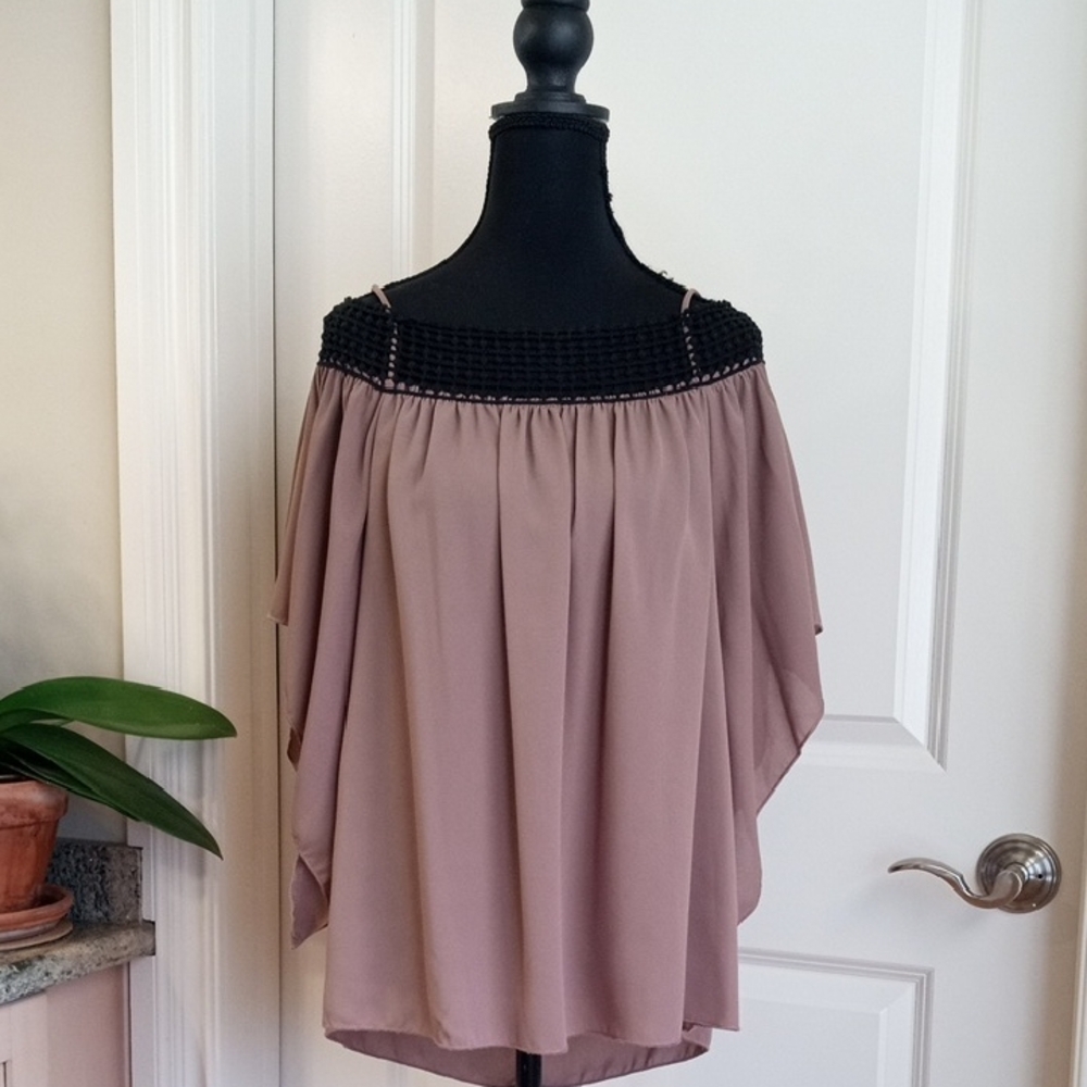 Audrey Ann Coco Brown and Black Off-Shoulder Top w/Butterfly Sleeves